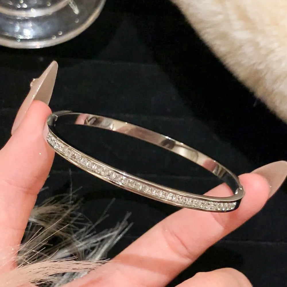 Simple Style Bangle
